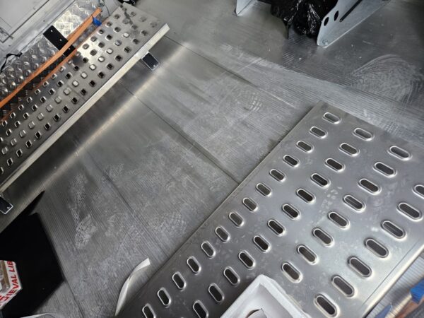 Debon Roadster 1000 2 asser Alu 5090 mm x 2060 mm x 2000 mm - Afbeelding 16