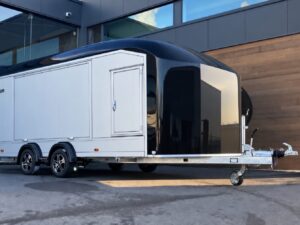 Debon Roadster C2000 2 asser Alu 5500 mm x 2060 mm x 2200 mm