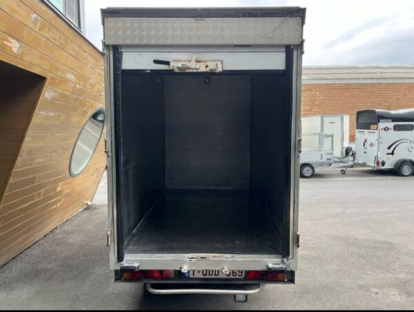 Tweededehands !!!Gesloten kast Saris 2 asser 3000 mm x 1500 mm x 1800 mm - Afbeelding 5