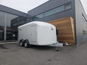 Debon Roadster 800 2 asser Alu 4410 mm x 2315 mm x 2000 mm